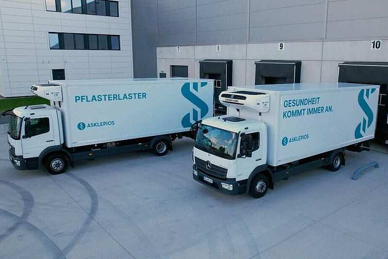 Bereit zum Transport: LKW vor dem Logistikzentrum in Bad Oldesloe © Asklepios Kliniken